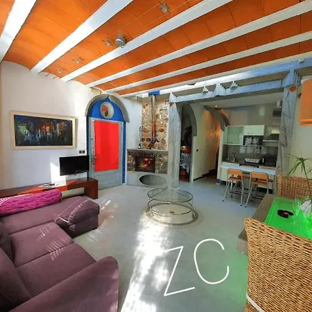 Zentral Club Proton-jacuzzi Apartment